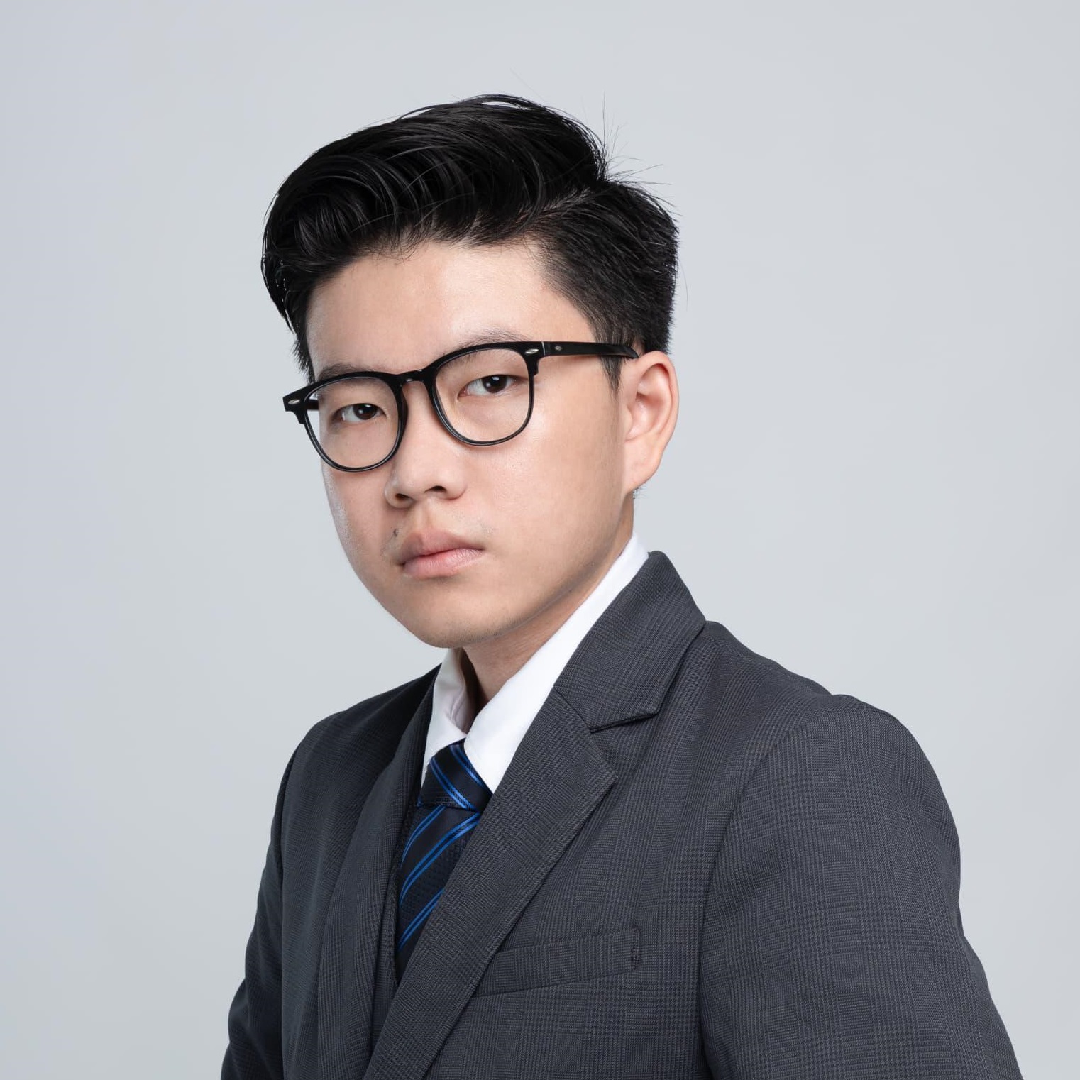 Vigo Leif Vamos, S.H